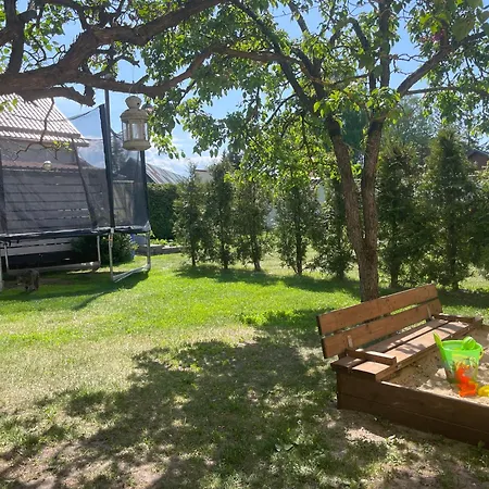 Liisupesa With Sauna And Garden Apartman Parnu