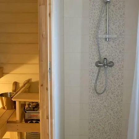 Liisupesa With Sauna And Garden Apartman Parnu