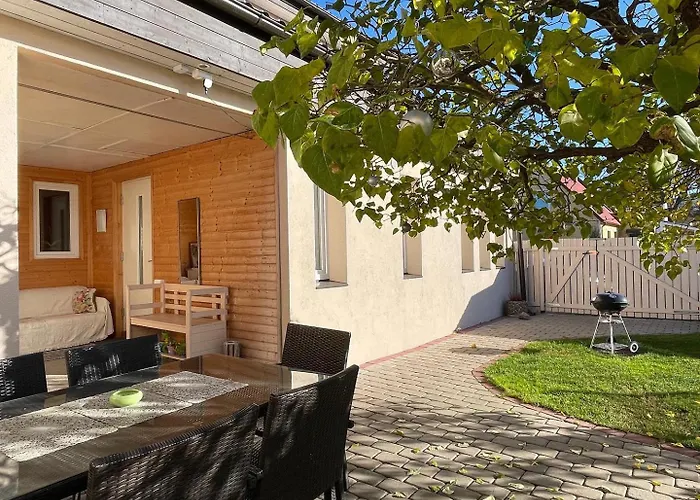 Liisupesa With Sauna And Garden Appartement Pärnu